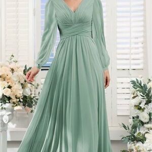Chic Long Sleeve Green Dress